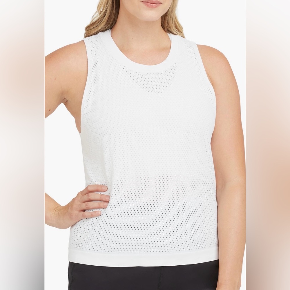 Women's White Sleeveless Top